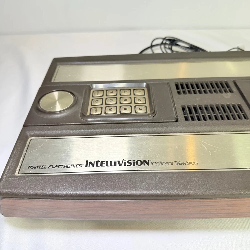 Mattel Electronics IntelliVision Model 2609 Vintage Video Game Console Woodgrain